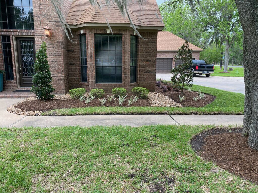 Lawnscapes Unlimited - beautify your yard, landscaping, Brazoria County yard